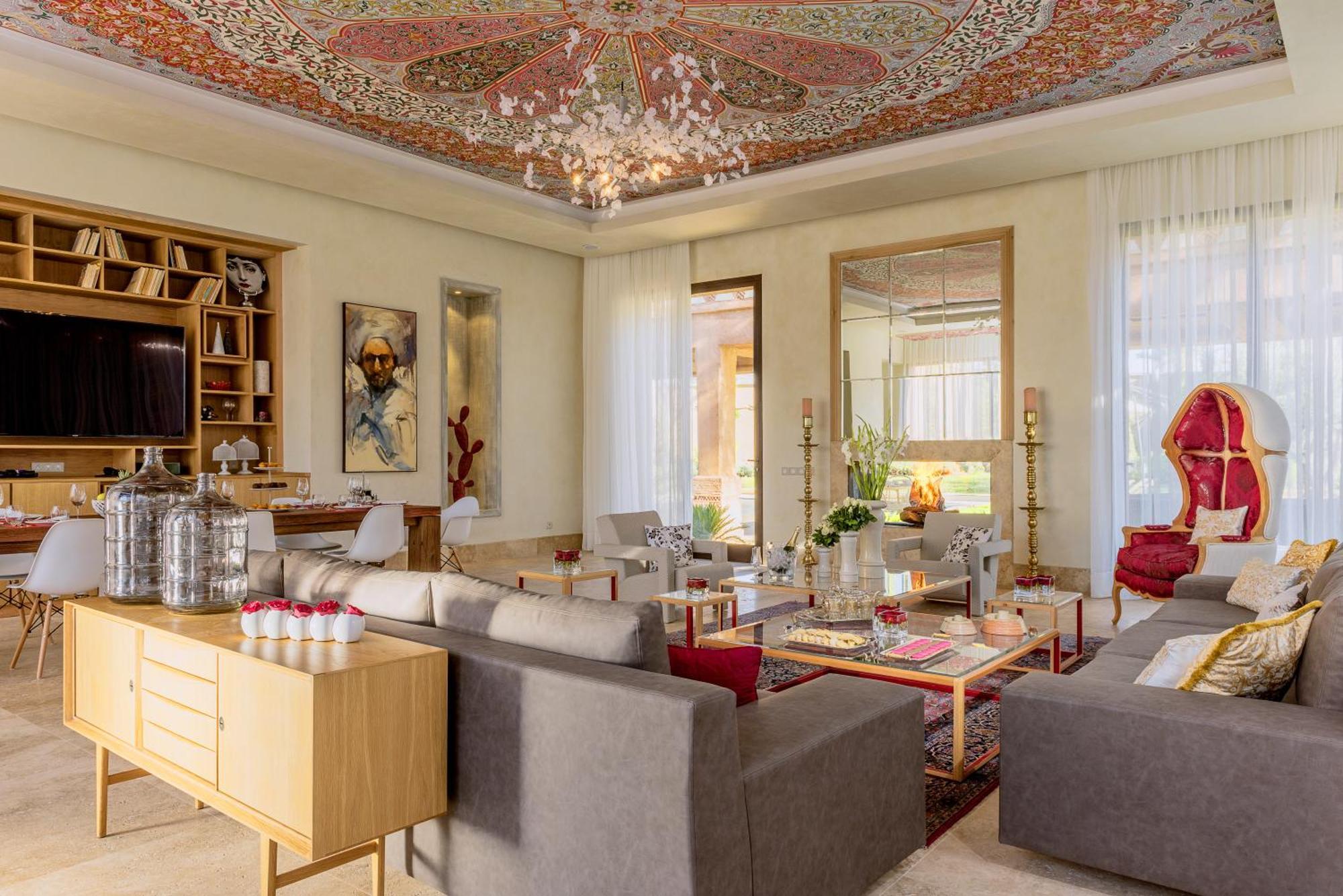 Tigmiza Boutique Hotel & Spa Ouled Jelal Pokój zdjęcie The interior of the presidential suite at the Ritz-Carlton, Jerusalem