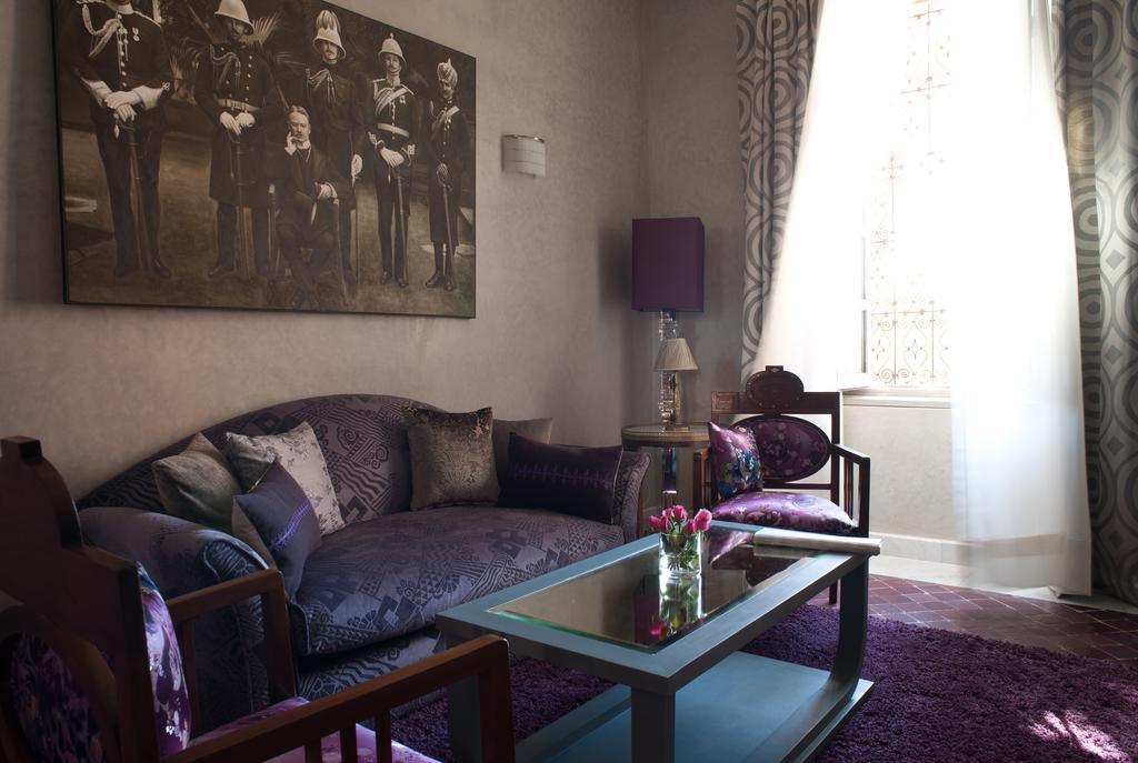 Tigmiza Boutique Hotel & Spa Ouled Jelal Zewnętrze zdjęcie A living room in a Moroccan riad